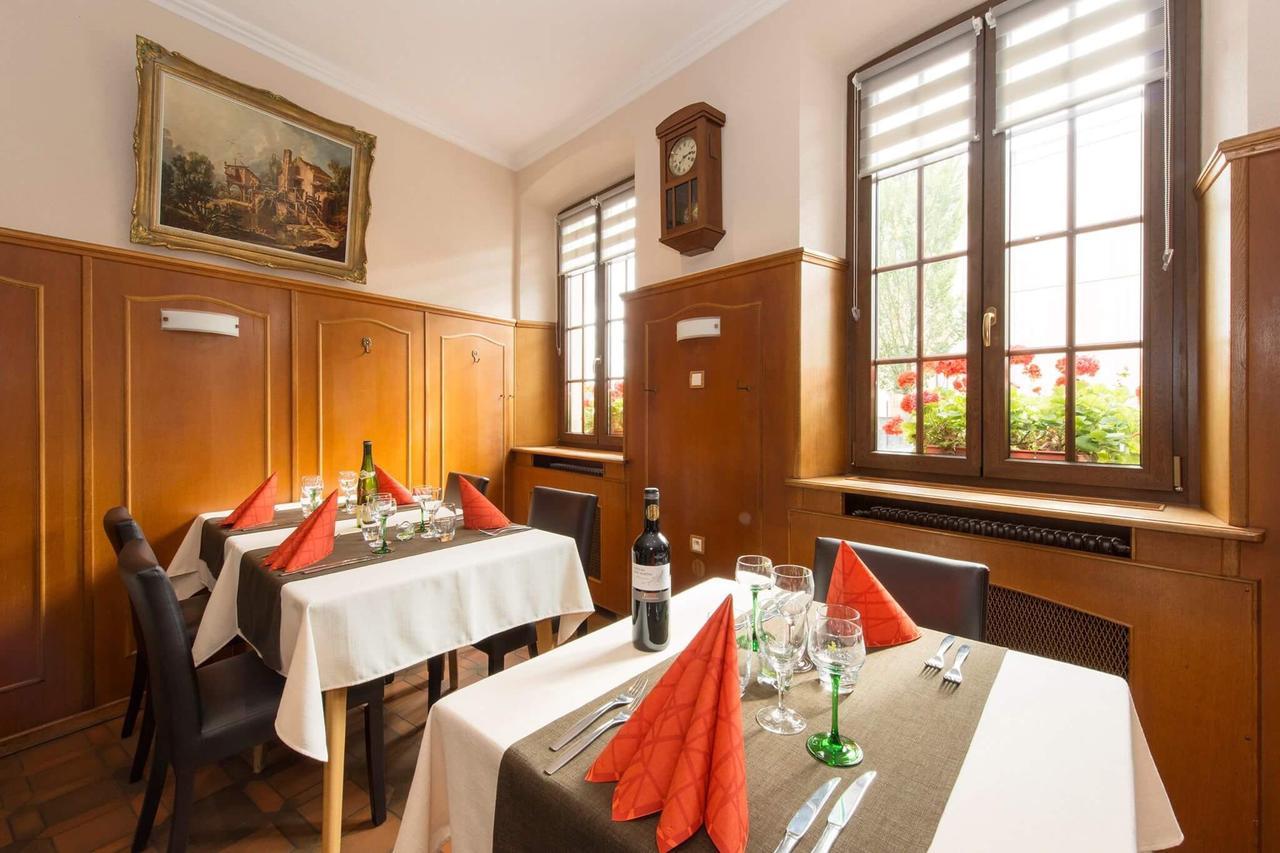 Hotel Restaurant De L'Europe Виссамбур Экстерьер фото